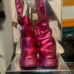 Women’s Metallic Fuchsia Platform Boots